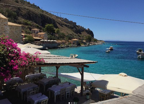 Λιμένι: Eνας προορισμός για κάθε εποχή, με γαλάζιο που σε μαγεύει [εικόνες] | iefimerida.gr 2