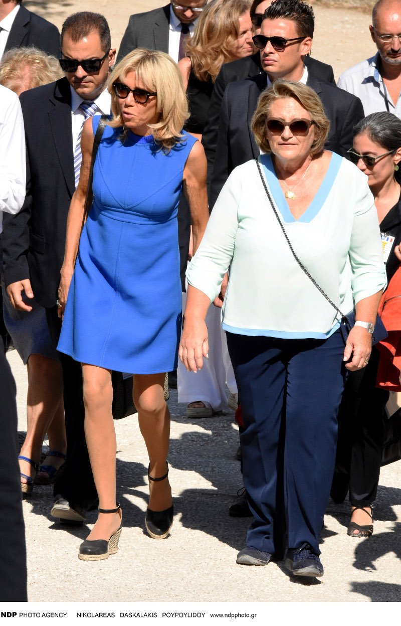 Τα 5 στοιχεία στο στιλ της Μπριζίτ Μακρόν που την κάνουν να ξεχωρίζει [εικόνες] | iefimerida.gr 4