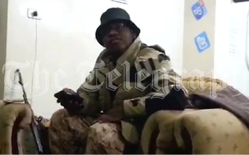 Στη φωλιά του Τζιχάντι Τζον: Για πρώτη φορά οι πιο διαβόητοι βρετανοί τζιχαντιστές χωρίς τη μάσκα τους [εικόνες] | iefimerida.gr 0