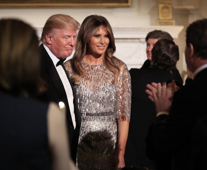 «Λαμπερή» εμφάνιση της Μελάνια Τραμπ -Με τουαλέτα 8.000 δολαρίων [εικόνες] | iefimerida.gr 2