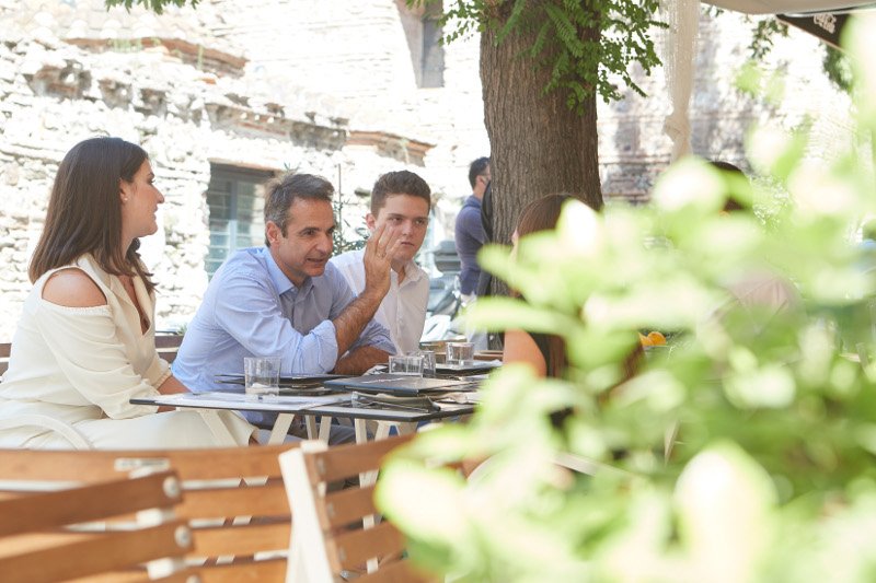 Οι βόλτες του Κυριάκου Μητσοτάκη στο κέντρο της Θεσσαλονίκης [εικόνες] | iefimerida.gr 14