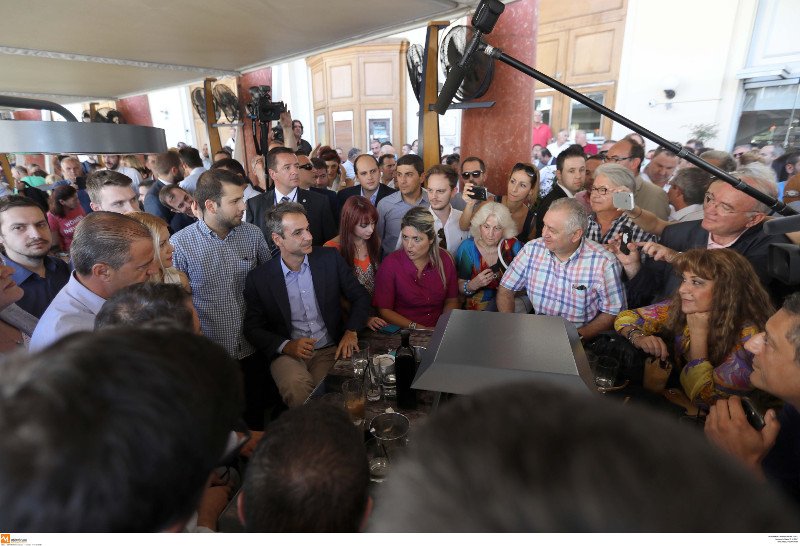 Οι βόλτες του Κυριάκου Μητσοτάκη στο κέντρο της Θεσσαλονίκης [εικόνες] | iefimerida.gr 1