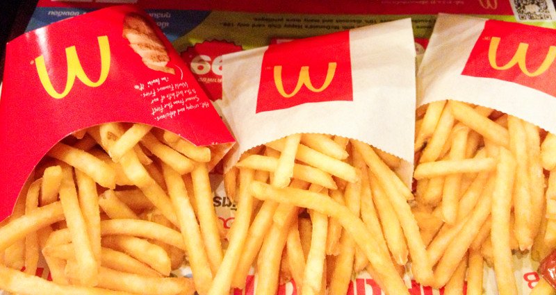 Εργαζόμενος των McDonald's αποκαλύπτει το μυστικό τρικ για να... κλέβουν τους πελάτες στις τηγανητές πατάτες | iefimerida.gr 0