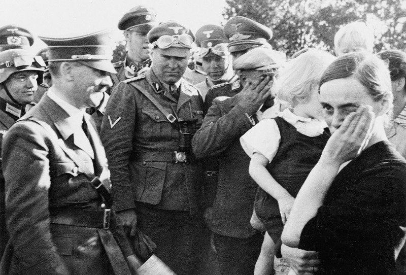 Η Πολωνία ζητά 1 τρισ. δολάρια αποζημίωση από τη Γερμανία για τον Β' Παγκόσμιο Πόλεμο [εικόνες] | iefimerida.gr 0