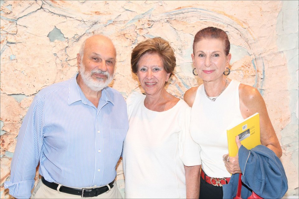 Μάγεψαν τα γλυπτά της Αθανασιάδη στα εγκαίνια της γκαλερί Citronne στον Πόρο [εικόνες]  | iefimerida.gr 4