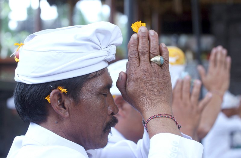 Συναγερμός στο Μπαλί: Απομακρύνουν άρον-άρον κατοίκους και τουρίστες για το φόβο έκρηξης ηφαιστείου [εικόνες & βίντεο]  | iefimerida.gr 7
