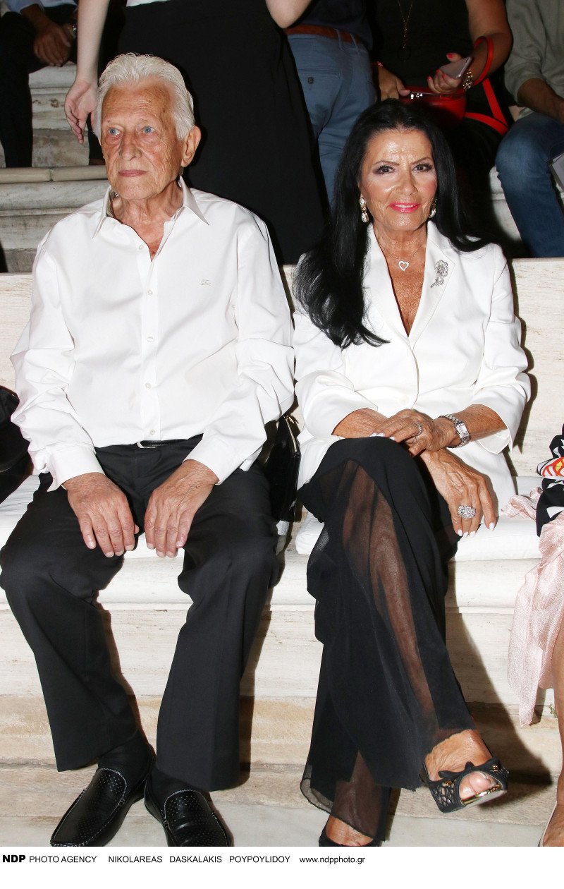 Με τον συνοδό της στο Ηρώδειο η Ζωζώ Σαπουντζάκη [εικόνες] | iefimerida.gr 1