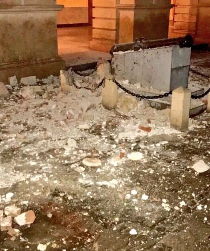 8,1 Ρίχτερ χτύπησαν το Μεξικό: Νεκροί, καταστροφές και μικρό τσουνάμι [εικόνες & βίντεο] | iefimerida.gr 1