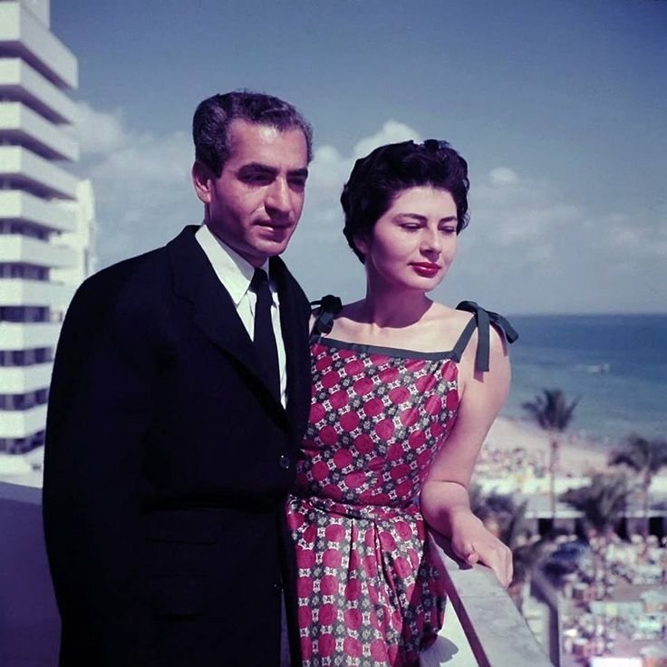 Πριγκίπισσα Σοράγια -Γιατί την έδιωξε ο Σάχης σε ηλικία 26 ετών [εικόνες] | iefimerida.gr 7