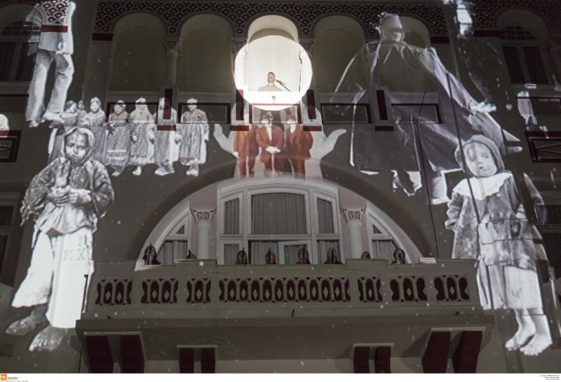 100 χρόνια από τη Μεγάλη Πυρκαγιά της Θεσσαλονίκης: Θέαμα με καπνούς, φλόγες και κοστούμια [εικόνες & βίντεο] | iefimerida.gr 4