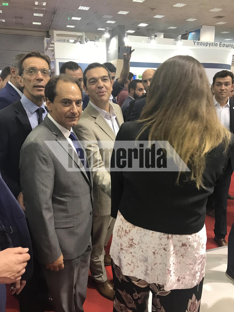 Η βόλτα του Τσίπρα στα περίπτερα της ΔΕΘ  | iefimerida.gr 3