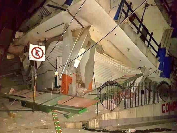 8,1 Ρίχτερ χτύπησαν το Μεξικό: Νεκροί, καταστροφές και μικρό τσουνάμι [εικόνες & βίντεο] | iefimerida.gr 4