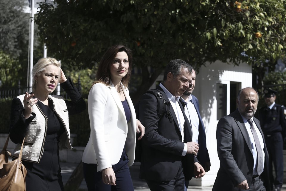 Η Ζωή Αποστολοπούλου εκπρόσωπος του Σταύρου Θεοδωράκη στην καμπάνια διεκδίκησης του κέντρου | iefimerida.gr 2