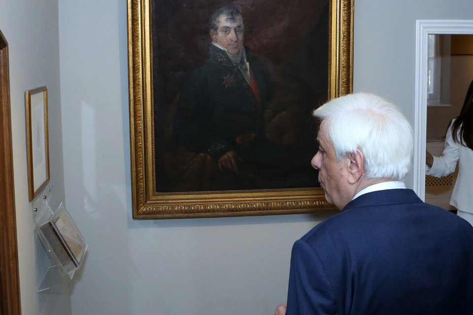 Ο Προκόπης Παυλόπουλος παραδίδει μάθημα ιστορίας στα εγκαίνια του Μουσείου Καποδίστρια στην Κέρκυρα [εικόνες]  | iefimerida.gr 3