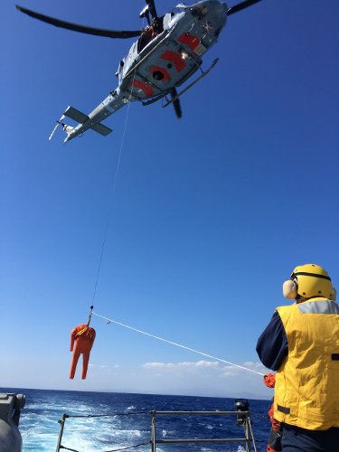 Μεταξύ ουρανού και θάλασσας -Ετσι εκπαιδεύονται τα στελέχη των Eνόπλων Δυνάμεων [εικόνες]  | iefimerida.gr 2