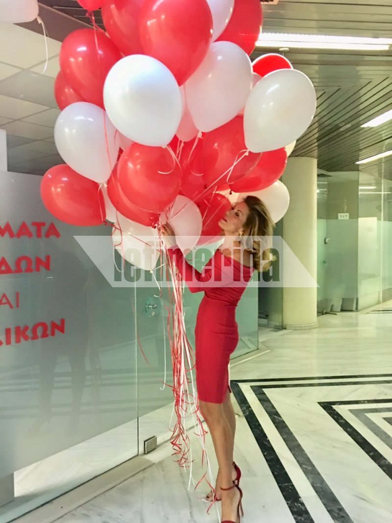 Πανζουρλισμός στα εγκαίνια της «Ελληνικής Αγωγής» του Αδωνι -Ελαμψε η Μανωλίδου [εικόνες] | iefimerida.gr 0