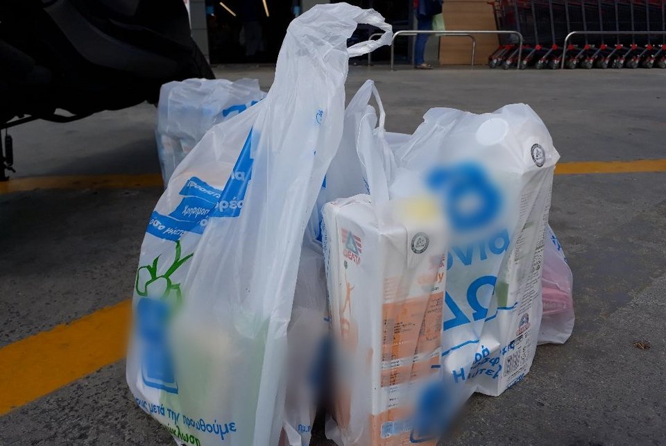 Ο πρόεδρος του Οργανισμού Ανακύκλωσης εξηγεί τι αλλάζει με τη χρέωση της πλαστικής σακούλας -Ανακυκλώνουμε μόνο το 17% [εικόνες] | iefimerida.gr 1