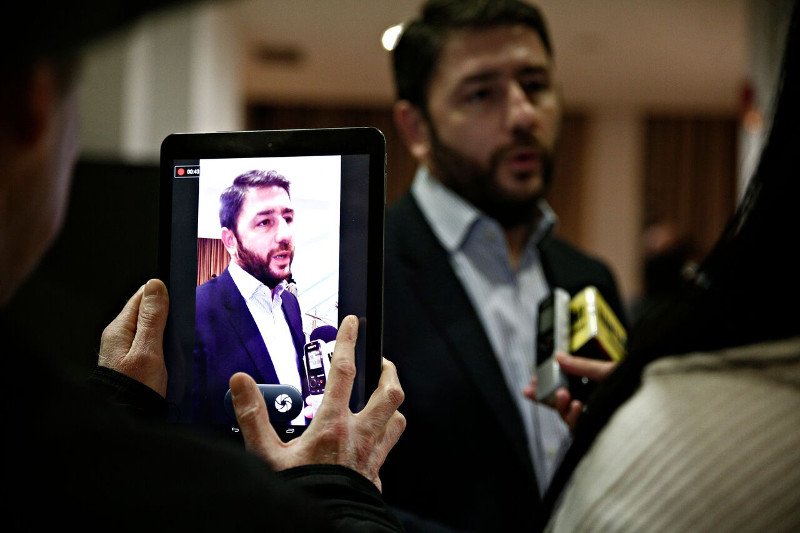 Ανδρουλάκης από Ξάνθη: Αν εκλεγώ θα τελειώσω τους επαγγελματίες της διχόνοιας [εικόνες] | iefimerida.gr 1