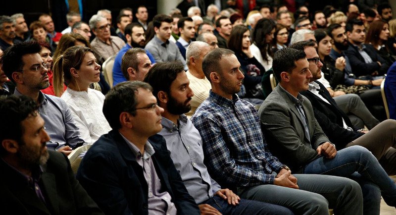 Ανδρουλάκης από Ξάνθη: Αν εκλεγώ θα τελειώσω τους επαγγελματίες της διχόνοιας [εικόνες] | iefimerida.gr 2