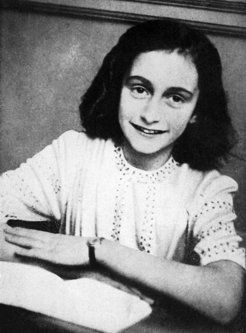 Θα μάθουμε ποτέ ποιος κατέδωσε την Αννα Φρανκ; [εικόνες] | iefimerida.gr 1