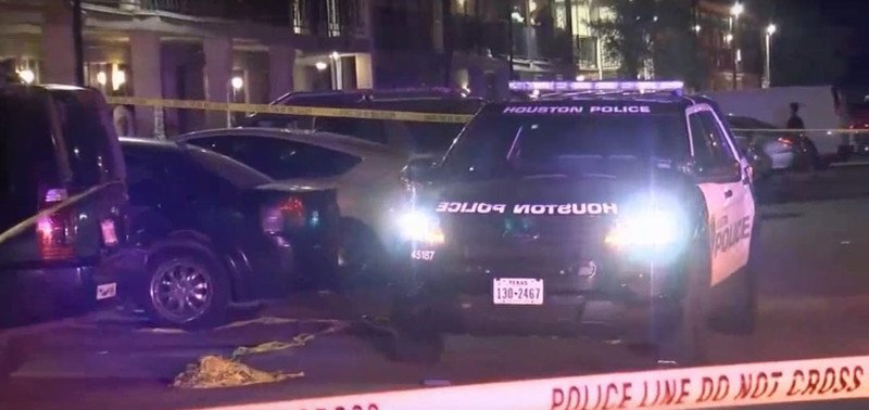 Γυναίκα 150 κιλών έκατσε πάνω σε κοριτσάκι για να το τιμωρήσει και το σκότωσε [εικόνες & βίντεο] | iefimerida.gr 1