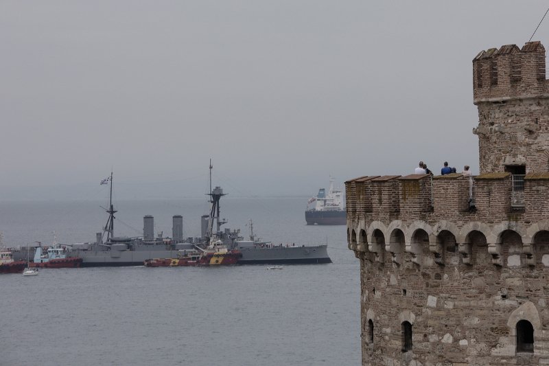 Η υποδοχή του θωρηκτού Αβέρωφ στη Θεσσαλονίκη -Θα παραμείνει εκεί για ένα μήνα [εικόνες & βίντεο] | iefimerida.gr 1