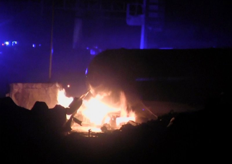 Γκάνα: 6 νεκροί και δεκάδες τραυματίες από τις ισχυρές εκρήξεις σε σταθμό φυσικού αερίου [εικόνες & βίντεο]  | iefimerida.gr 0