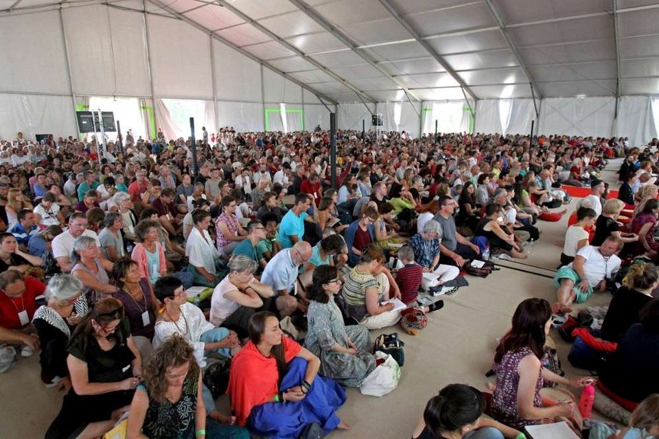 Ολο και περισσότεροι Ευρωπαίοι ασπάζονται τον βουδισμό -Τι ωθεί χιλιάδες άτομα στον διαλογισμό [εικόνες] | iefimerida.gr 8