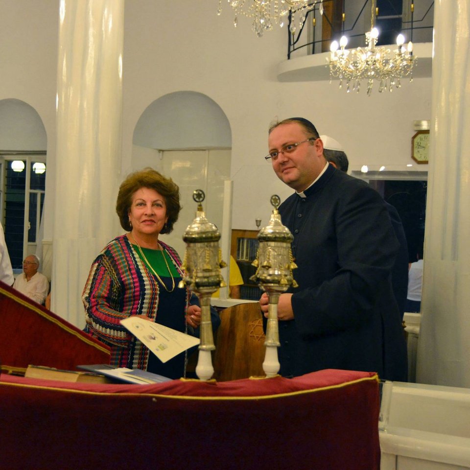 Ενα κόσμημα στο Κολωνάκι: Το βιβλιοπωλείο της Ραχήλ Καπόν [εικόνες] | iefimerida.gr 1