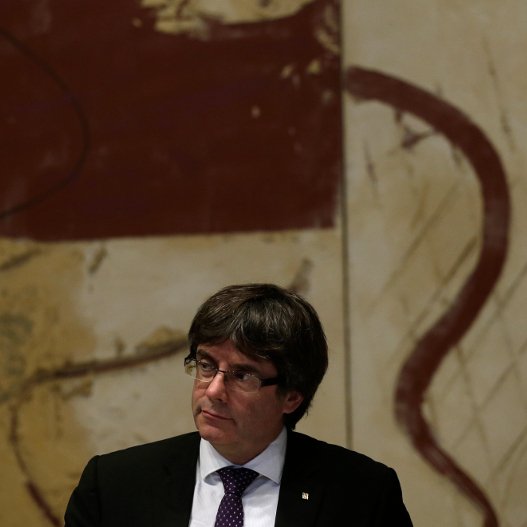Ο Ραχόι ζήτησε από τη Γερουσία άδεια να «καρατομήσει» τον Πουτζδεμόν και την καταλανική κυβέρνηση | iefimerida.gr 0