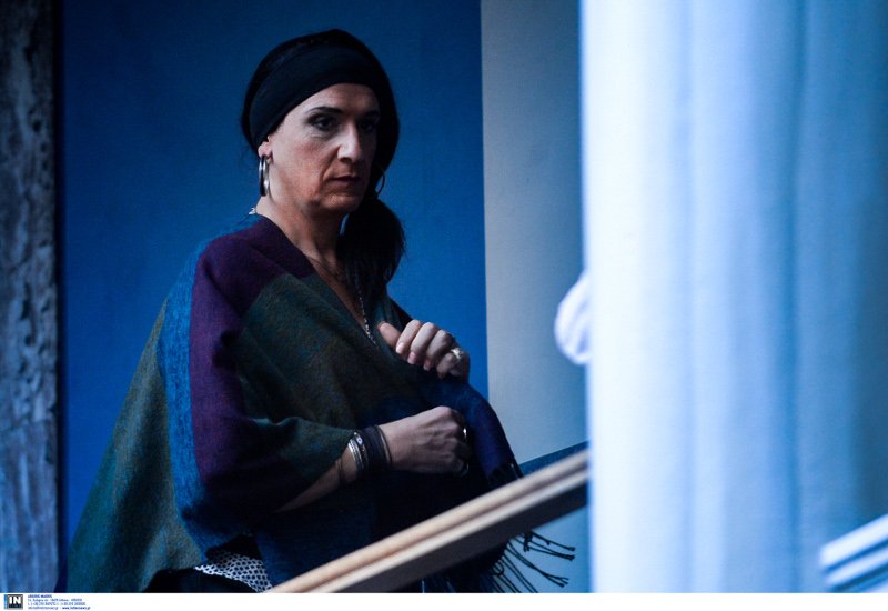 Εκλαψαν από χαρά οι διεμφυλικοί στα θεωρεία της Bουλής όταν ψηφίστηκε η αλλαγή φύλου [εικόνες] | iefimerida.gr 21