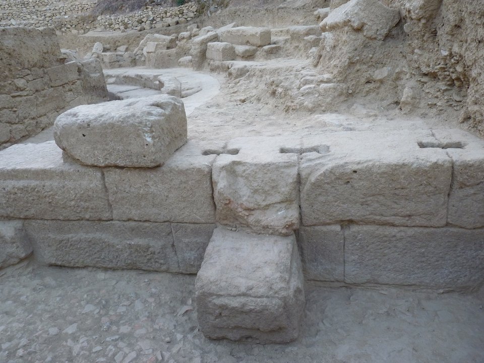 Αποκαλύφθηκε τo αρχαίο θέατρο της Μεσσηνίας -Με κερκίδες, εδώλια και θέση για ορχήστρα [εικόνες]   | iefimerida.gr 4