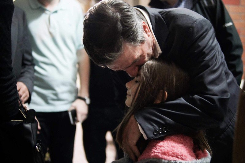 Και η σύζυγος Καμίνη στη μάχη -Η έκπληξη που του επεφύλαξε [εικόνες&βίντεο] | iefimerida.gr 2