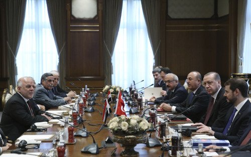 Ο Ερντογάν συναντήθηκε με τον Ιρακινό πρωθυπουργό: Είναι καιρός να συνεργαστούμε [εικόνες] | iefimerida.gr 0