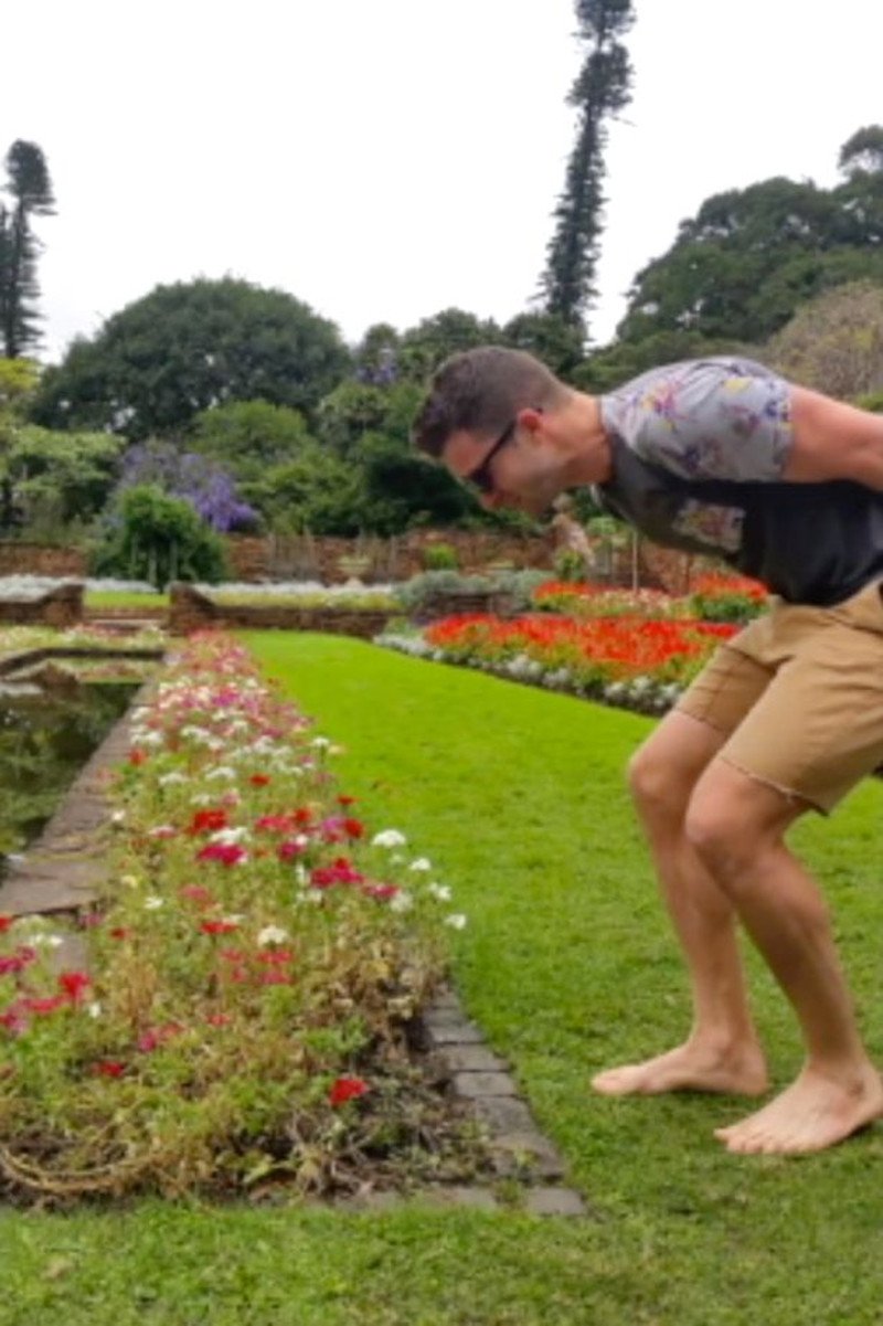 30χρονος με αχρωματοψία κλαίει από χαρά όταν βλέπει τα χρώματα για πρώτη φορά [βίντεο] | iefimerida.gr 1