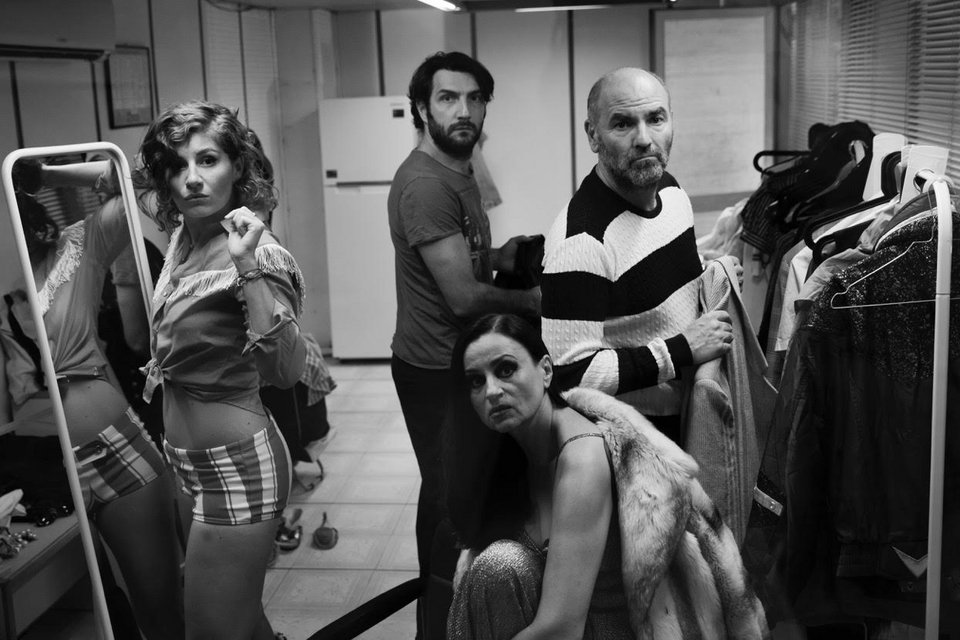 Καινοτομεί ο Χουβαρδάς με τον «Γλάρο» -Θα παίζεται στην είσοδο και ανάμεσα στο κοινό [εικόνες  & βίντεο]  | iefimerida.gr 4