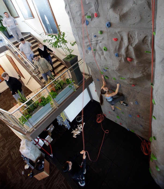 Πώς είναι να δουλεύει κανείς για την Google – Δωρεάν γεύματα, παιχνίδια και απίθανα πάρτι [εικόνες] | iefimerida.gr 12