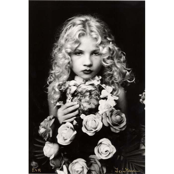 Τι απέγινε η Εύα Ιονέσκο: Η «σκοτεινή» μητέρα της την είχε μετατρέψει σε ίνδαλμα-νυμφίδιο [εικόνες] | iefimerida.gr 4