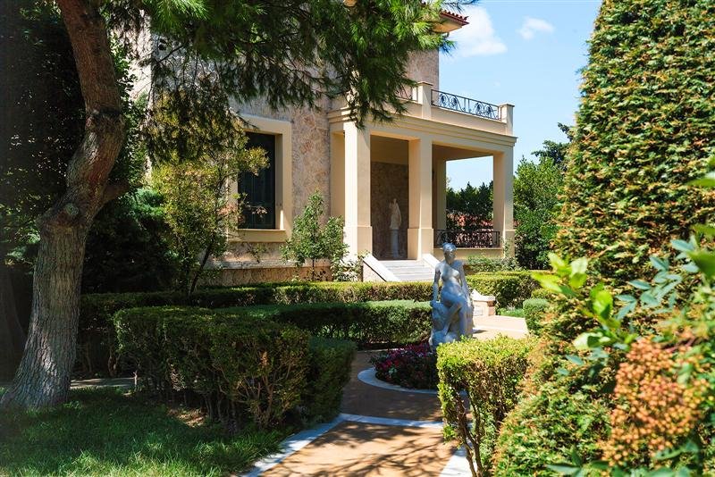 Τα αρχοντικά της Κηφισιάς άνοιξαν τις πόρτες τους στο κοινό -Περίπατος βγαλμένος από άλλη εποχή [εικόνες]  | iefimerida.gr 6