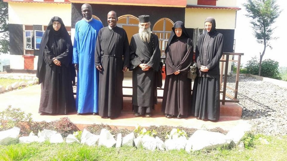 Νέες φωτογραφίες από τη ζωή της αγνώριστης Ναταλίας Λιονάκη, ως μοναχής Φεβρωνίας στην Κένυα [εικόνες] | iefimerida.gr 2