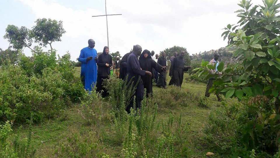 Νέες φωτογραφίες από τη ζωή της αγνώριστης Ναταλίας Λιονάκη, ως μοναχής Φεβρωνίας στην Κένυα [εικόνες] | iefimerida.gr 6