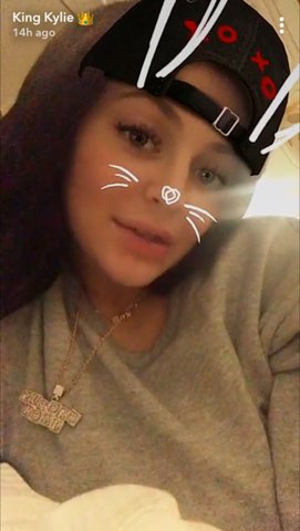 Το δώρο που πήρε από τον σύντροφό της η Κάιλι Τζένερ -Διαμαντένιο κολιέ 55.000 δολαρίων [εικόνα] | iefimerida.gr 0