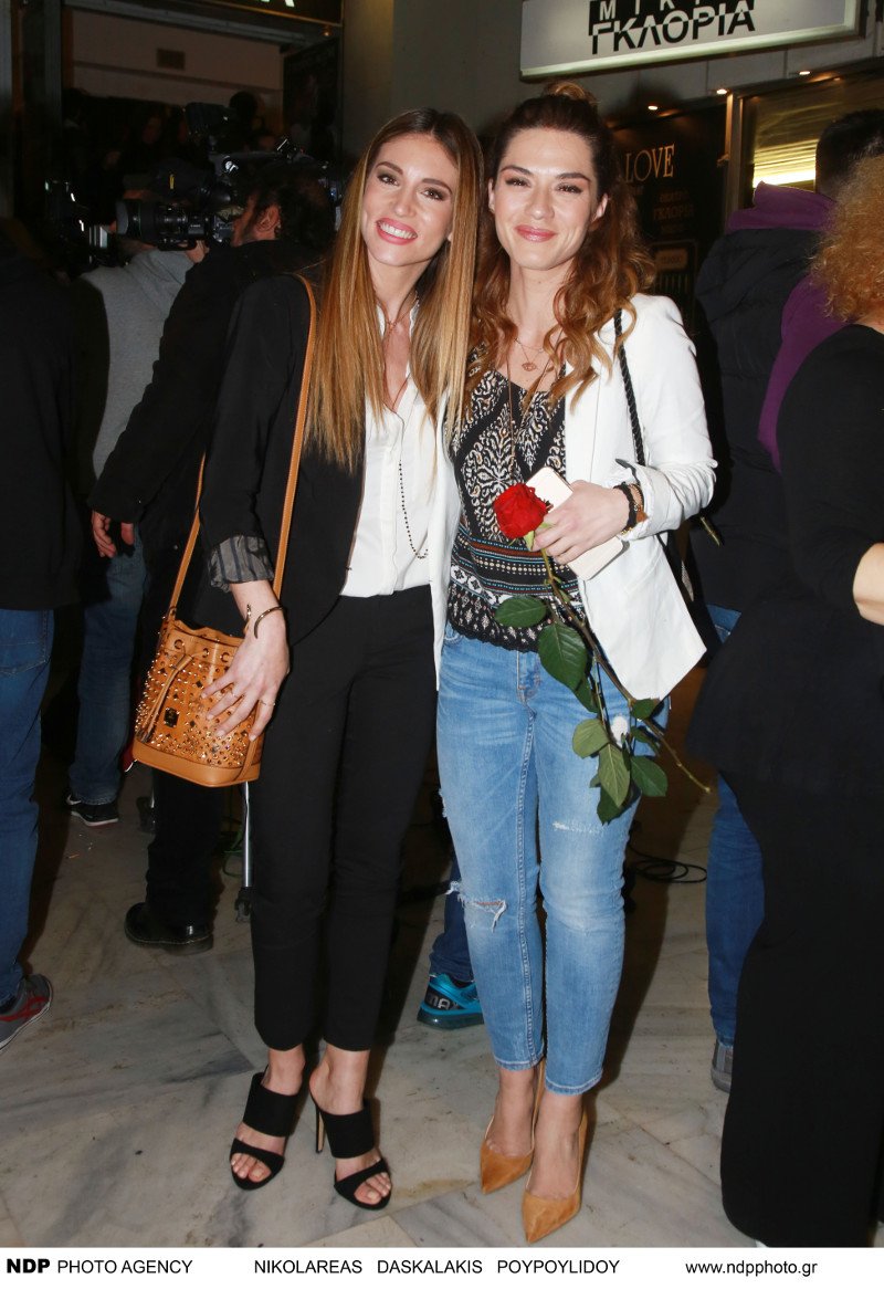 Η «προϊστορική» φωτογραφία της Αθηνάς Οικονομάκου για τα γενέθλια της Βάσως Λασκαράκη [εικονες] | iefimerida.gr 2