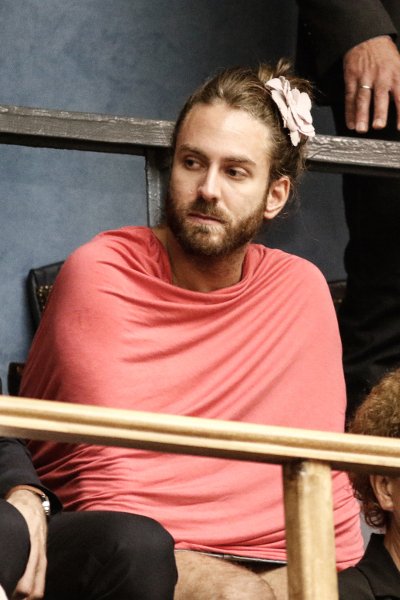 Ο Βαλιανάτος, η Πάολα και άλλοι εκπρόσωποι ΛΟΑΤΚΙ στα θεωρεία της Βουλής [εικόνες] | iefimerida.gr 7