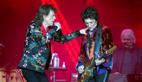 Ο Μικ Τζάγκερ, 74 ετών, γέμισε το μεγαλύτερο γήπεδο της Ευρώπης [εικόνες] | iefimerida.gr 1