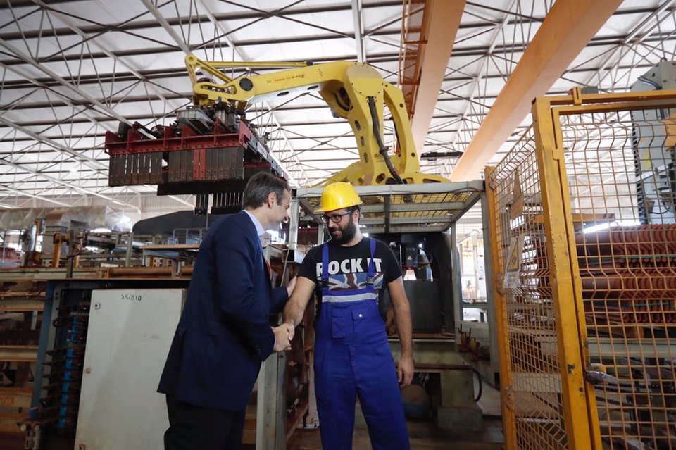 Ο Κυριάκος Μητσοτάκης στην 71η Αερομεταφερόμενη Ταξιαρχία Πεζικού, στο Κιλκίς [εικόνες] | iefimerida.gr 6