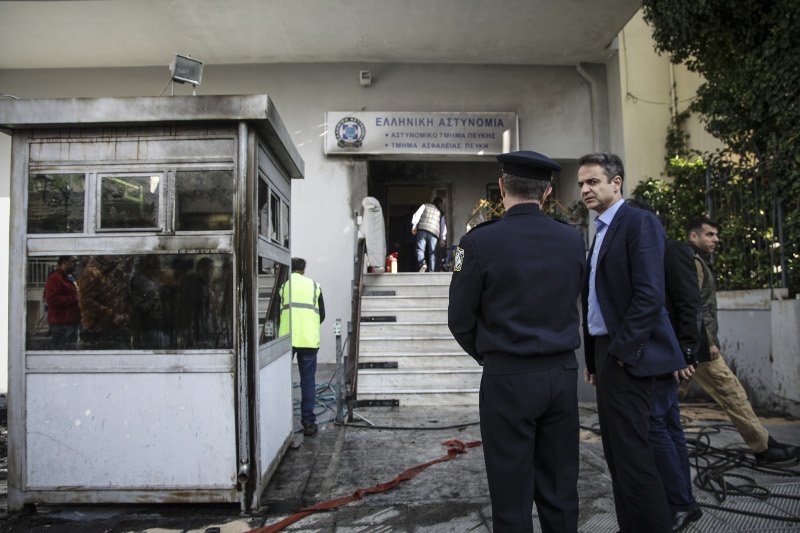 Στο Αστυνομικό Τμήμα Πεύκης ο Κυριάκος Μητσοτάκης -Ενημερώθηκε για την επίθεση | iefimerida.gr 4