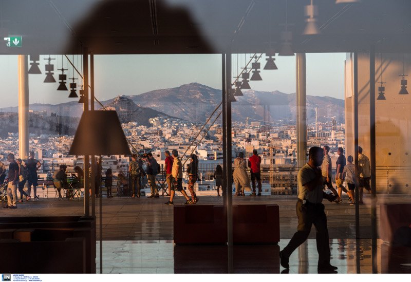 Η Le Monde αποθεώνει το «Σταύρος Νιάρχος»: «Η διαμαντόπετρα στης γης το δακτυλίδι» [εικόνες] | iefimerida.gr 3