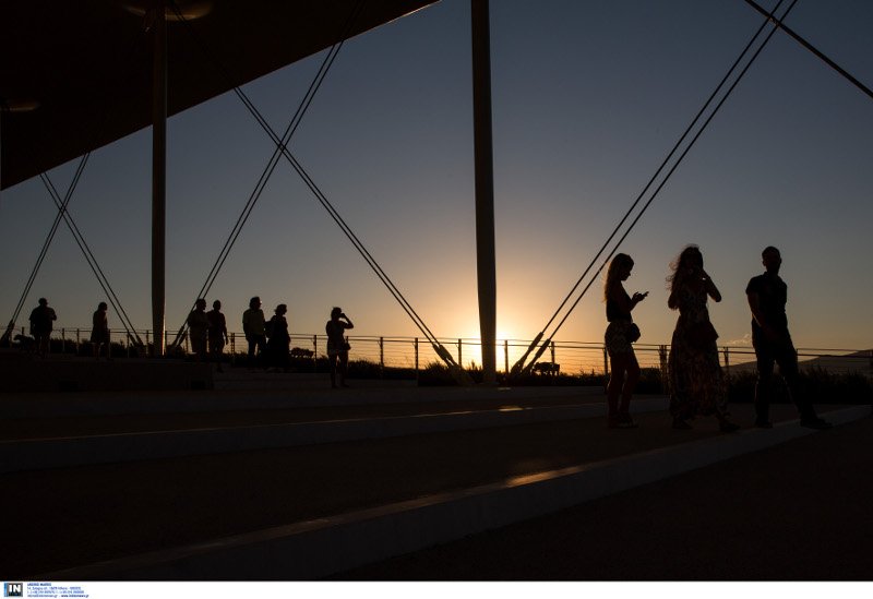 Η Le Monde αποθεώνει το «Σταύρος Νιάρχος»: «Η διαμαντόπετρα στης γης το δακτυλίδι» [εικόνες] | iefimerida.gr 4