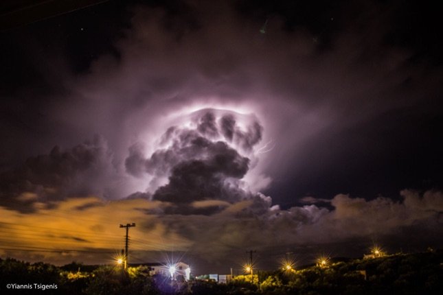 Ο «Δαίδαλος» έκανε έργο τέχνης τον ουρανό της Κρήτης [εικόνες]  | iefimerida.gr 3